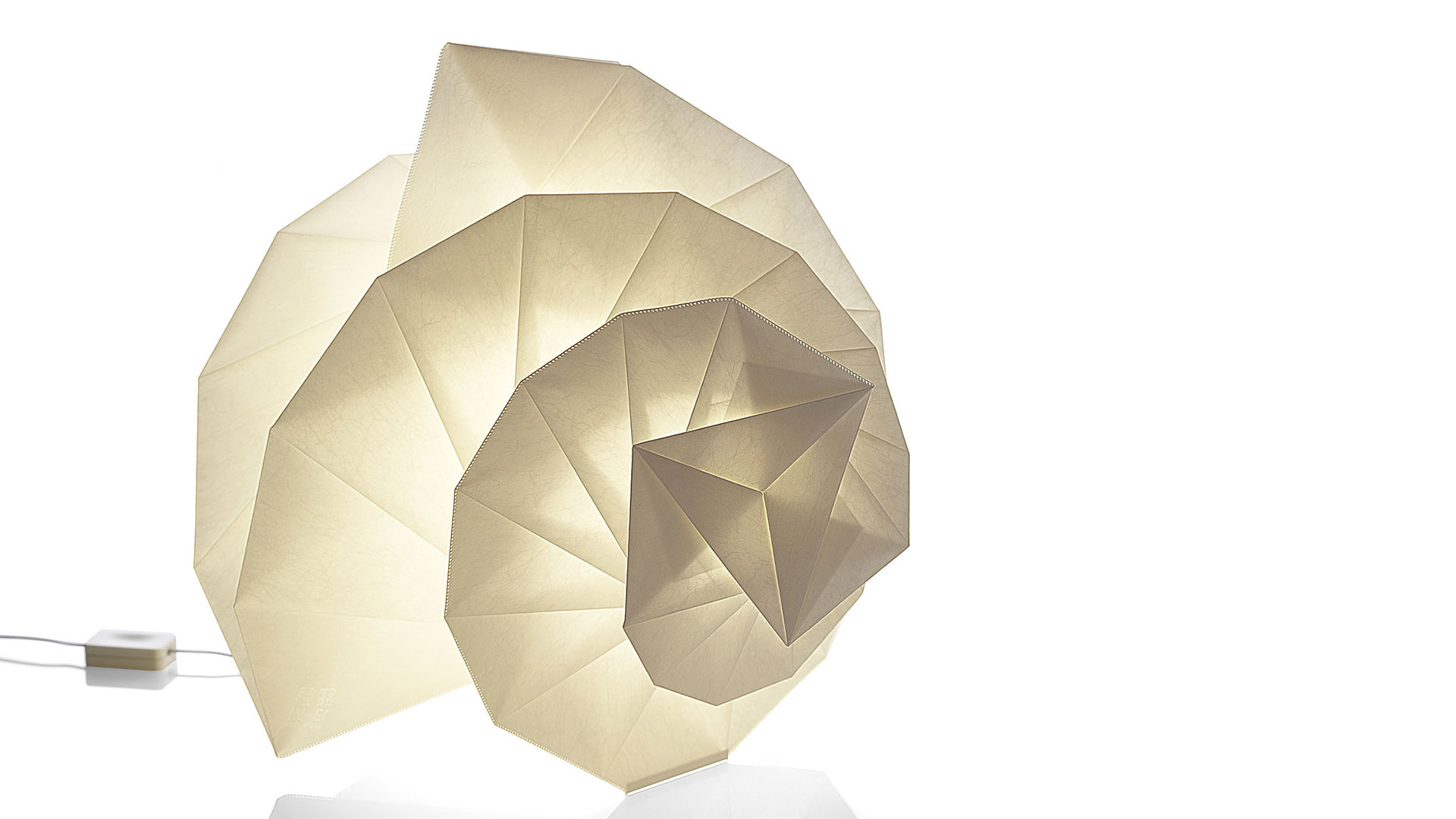 Lampade Da Soffitto A Led Artemide : Lampada led artemide u tecnica nella luce design lampade